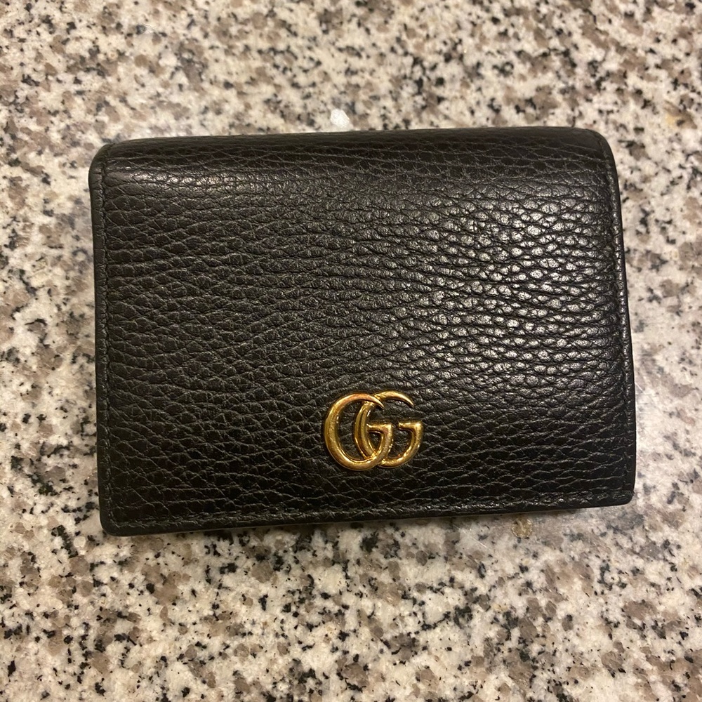 Black Gucci
medium GG Marmont wallet